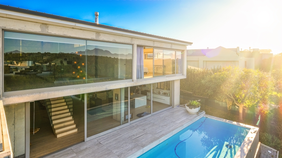 4 Bedroom Property for Sale in Oubaai Western Cape